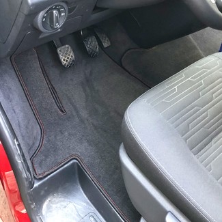 Коврики на Volkswagen Caravelle (T6) 2015 - 2019 в Новороссийске