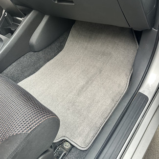 Коврики на Nissan Tiida (C11) 2004 - 2014 в Новороссийске