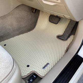 Коврики на Toyota Verossa 2001 - 2004 в Новороссийске