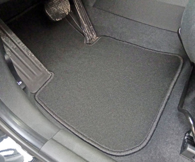 Коврики на BMW X1 (F48/F49) 2015 - 2022 в Новороссийске