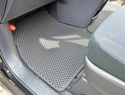 Коврики на Toyota Esquire (R80) 2014 - 2021 в Новороссийске