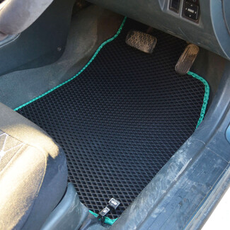 Коврики на Toyota Cynos (L50) 1995&nbsp;-&nbsp;1999 в Новороссийске