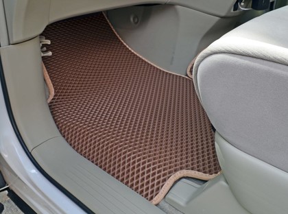 Коврики на Toyota Estima III 2006 - 2019 в Новороссийске