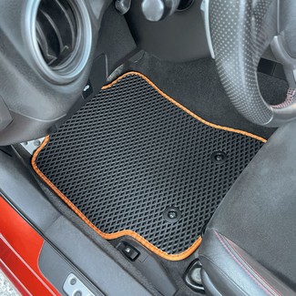 Коврики на Toyota GT86 2012 - 2021 в Новороссийске