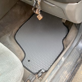 Коврики на Mitsubishi Diamante II 1995 - 2005 в Новороссийске