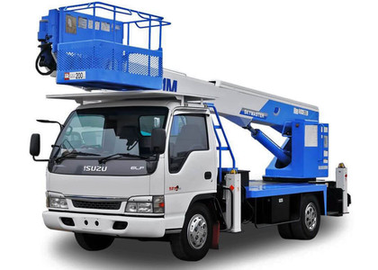Коврики на Isuzu ELF V широкая кабина 1993 - 2011 в Новороссийске