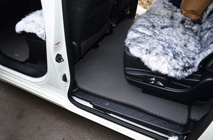 Коврики на Toyota Esquire (R80) 2014 - 2021 в Новороссийске