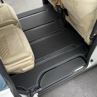 Коврики на Toyota Vellfire (H30) 2015 - 2023 в Новороссийске