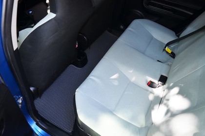 Коврики на Toyota Prius C 2011 - 2021 в Новороссийске