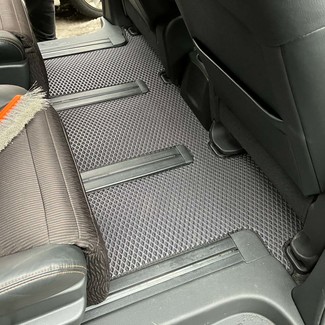 Коврики на Nissan Elgrand (E52) 2010 - 2025 в Новороссийске