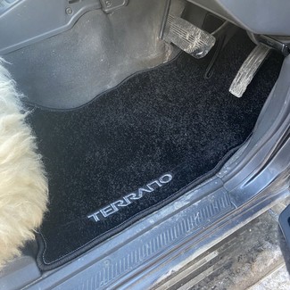Ворсовые коврики на Nissan Terrano I (WD21) 1985 - 1995 в Новороссийске