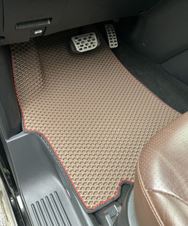Ворсовые коврики на Hyundai H1 II 2007 - 2022 в Новороссийске