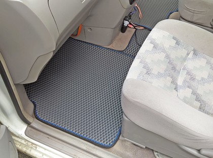 Коврики на Nissan Liberty (M12) 1998 - 2004 в Новороссийске