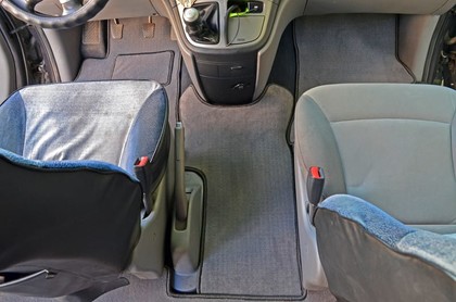 Ворсовые коврики на Hyundai H1 II 2007 - 2022 в Новороссийске