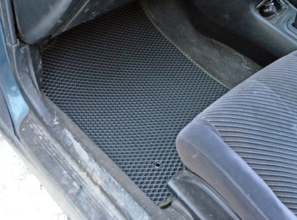 Коврики на Toyota Sprinter Marino 1992 - 1997 в Новороссийске