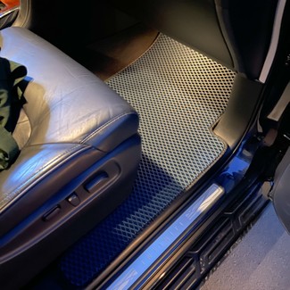 Ворсовые коврики на Infiniti QX56 II 2010 - 2014 в Новороссийске
