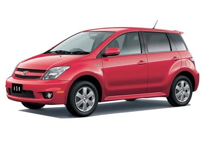 Коврики на Toyota Ist I 2002 - 2007 в Новороссийске