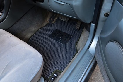 Коврики на Mitsubishi Diamante II 1995 - 2005 в Новороссийске