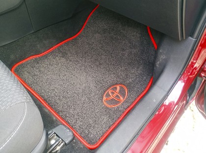 Коврики на Toyota Corolla (E18) 2012 - 2019 в Новороссийске