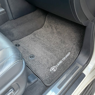 Коврики на Toyota Land Cruiser 200 2007 - 2021 в Новороссийске