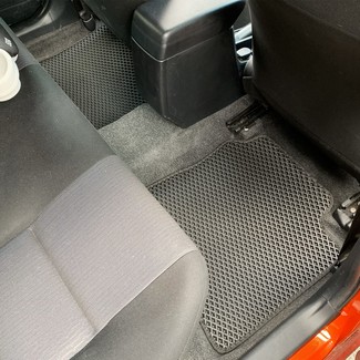 Коврики на Toyota Corolla Fielder (E16) 2й рестайлинг 2017 - 2025 в Новороссийске