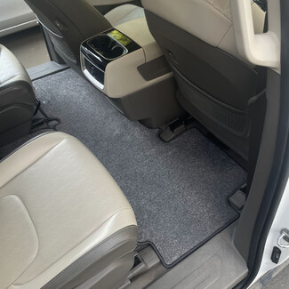 Ворсовые коврики на KIA Carnival IV 11 мест 2020 - 2026 в Новороссийске Ворсовые коврики на KIA Carnival IV 11 мест 2020 - 2026 в Новороссийске