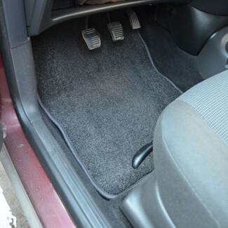 Ворсовые коврики на Ford Focus I 1998&nbsp;-&nbsp;2005 в Новороссийске