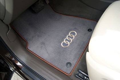 Коврики на Audi Q5 I 2008 - 2017 в Новороссийске
