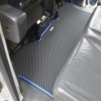 Коврики на Nissan NV200 2009 - 2025 в Новороссийске