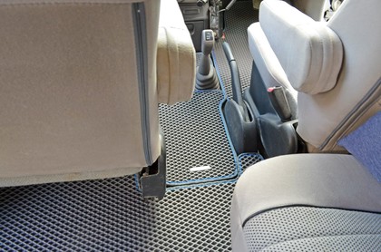 Коврики на Mitsubishi Delica 4 1994 - 2007 в Новороссийске