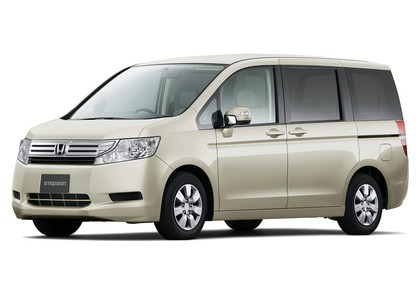 Коврики на Honda StepWGN IV 2009 - 2015 в Новороссийске