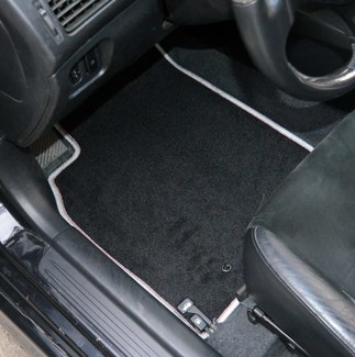 Коврики на Mitsubishi Lancer Evolution VIII 2003 - 2006 в Новороссийске