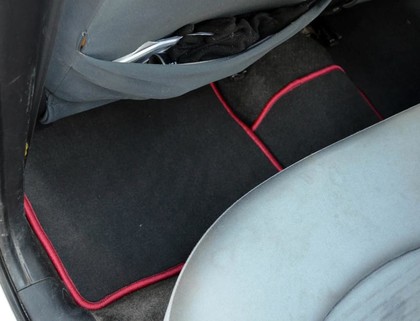 Коврики на Mitsubishi Colt VI 2002 - 2012 в Новороссийске